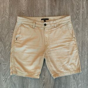 John Varvatos Men’s Khaki Shorts 32